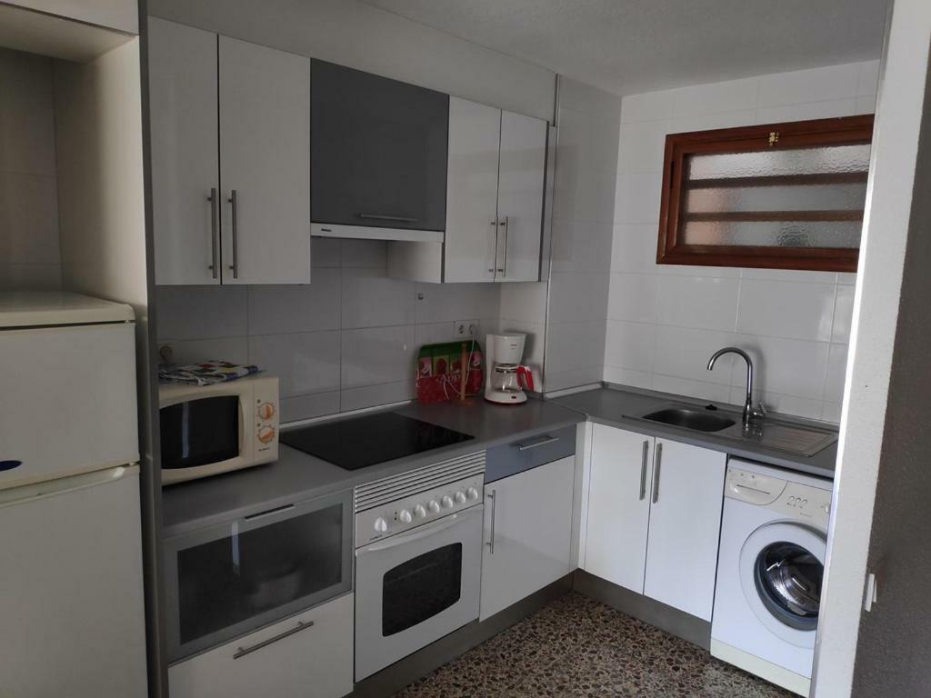 Apartamentos Cervantes Benidorm Eksteriør billede